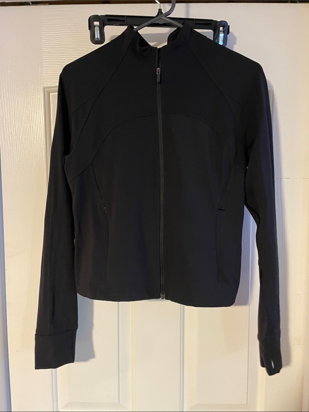 Lululemon Nulu Cropped
Define Jacket